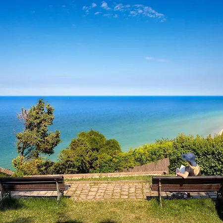 Il Mare In Collina - Le Ortensie Di Liliana * Fiorenzuola di Focara
